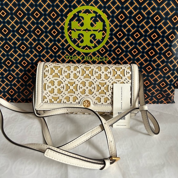 Tory Burch T Monogram Laser Cut Wallet Crossbody Bag New Ivory Beeswax Gold - Picture 1 of 14